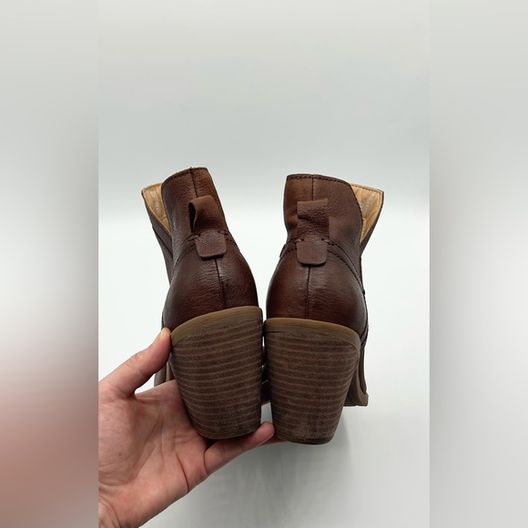 Crown Vintage Brown Leather Heeled Ankle Booties Boots Women’s Size 8 - Picture 7 of 11